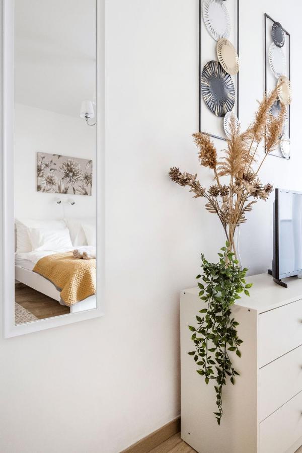 Ferienwohnung Stylish And Cozy Studio In The Heart Of The City Budapest Exterior foto